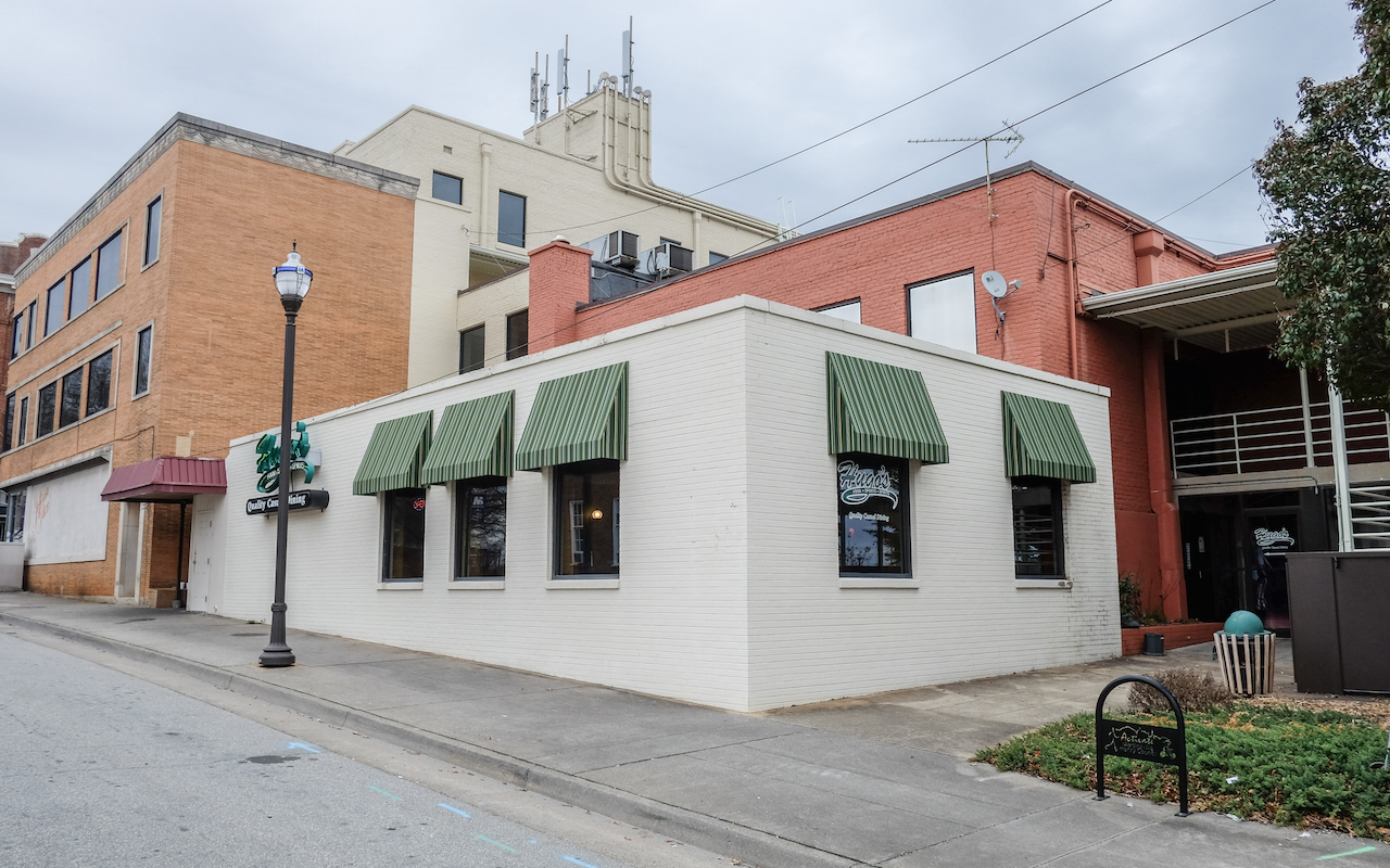 Hugo's Quality Casual Dining